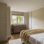 Вилла Beaumont Exquisite Lakeland House, Sleeps 10 Уиндермир