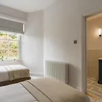 Beaumont Exquisite Lakeland House, Sleeps 10 Уиндермир