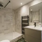 Beaumont Exquisite Lakeland House, Sleeps 10 Вилла *