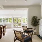 Beaumont Exquisite Lakeland House, Sleeps 10 Вилла Уиндермир