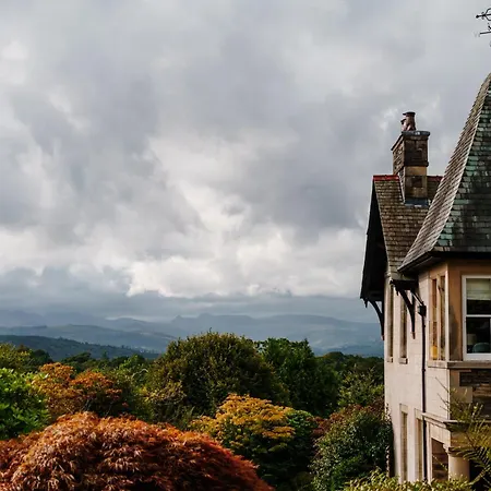 Beaumont Exquisite Lakeland House, Sleeps 10 Windermere