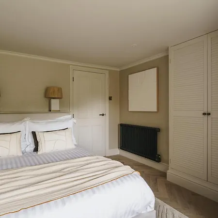 Beaumont Exquisite Lakeland House, Sleeps 10 * Windermere