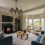 Beaumont Exquisite Lakeland House, Sleeps 10 Villa *