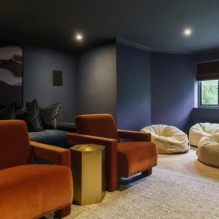 Beaumont Exquisite Lakeland House, Sleeps 10 * Уиндермир