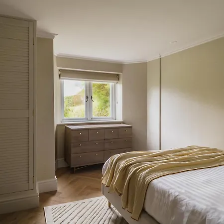 Вилла Beaumont Exquisite Lakeland House, Sleeps 10 Уиндермир
