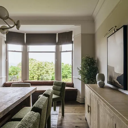 Beaumont Exquisite Lakeland House, Sleeps 10 Уиндермир