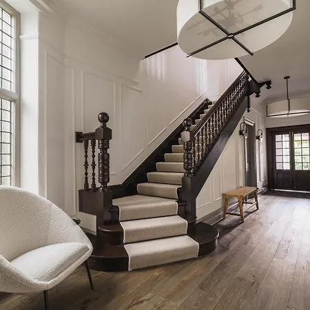 Beaumont Exquisite Lakeland House, Sleeps 10 Вилла Уиндермир
