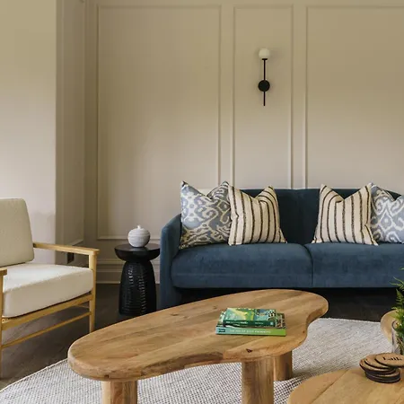 Вилла Beaumont Exquisite Lakeland House, Sleeps 10