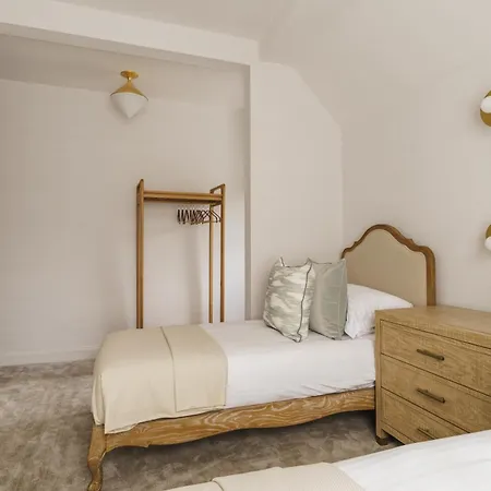 Beaumont Exquisite Lakeland House, Sleeps 10 Windermere