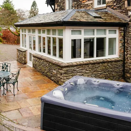 Beaumont Exquisite Lakeland House, Sleeps 10 * Windermere