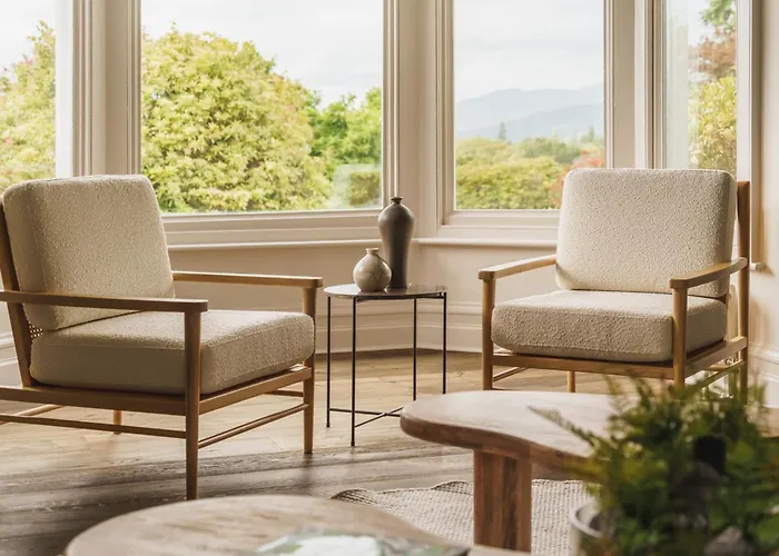 Beaumont Exquisite Lakeland House, Sleeps 10