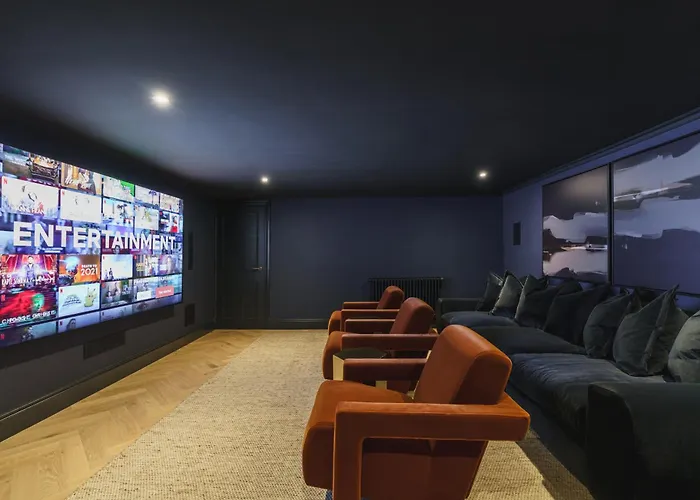 Beaumont Exquisite Lakeland House, Sleeps 10 فيلة ويندرمير