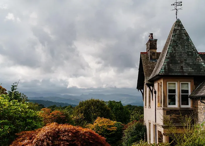 Beaumont Exquisite Lakeland House, Sleeps 10 ويندرمير