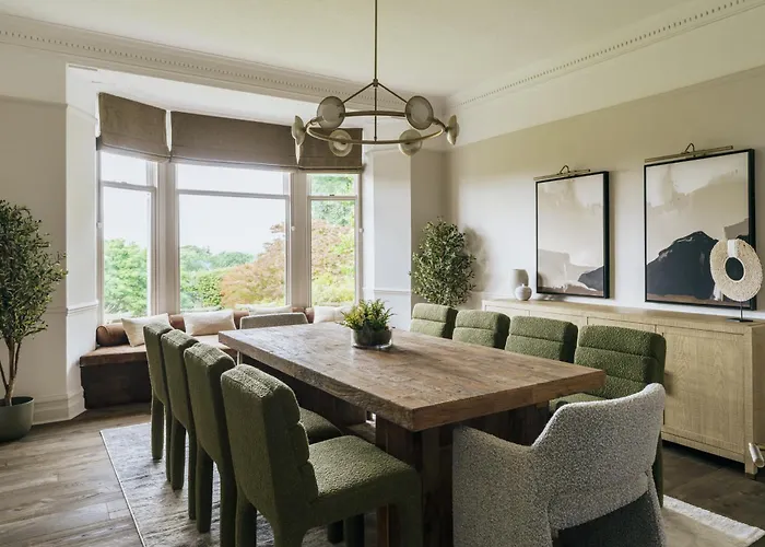 Beaumont Exquisite Lakeland House, Sleeps 10