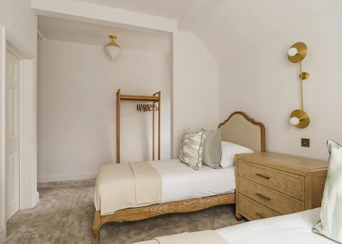 Beaumont Exquisite Lakeland House, Sleeps 10 ويندرمير