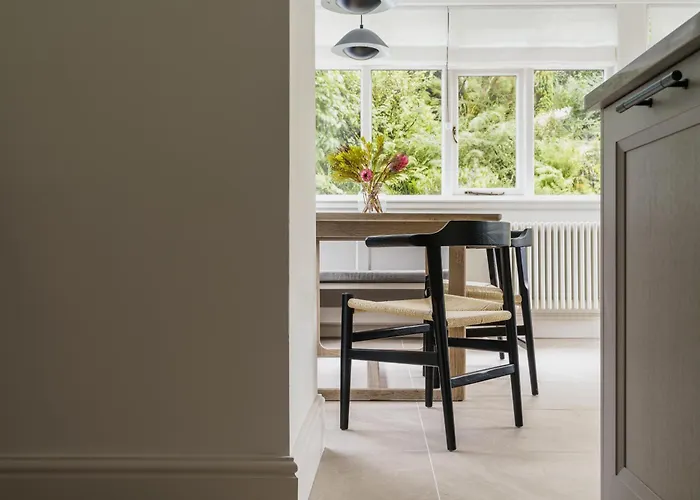 Beaumont Exquisite Lakeland House, Sleeps 10 فيلة