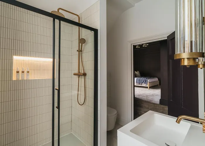 Villa Beaumont Exquisite Lakeland House, Sleeps 10