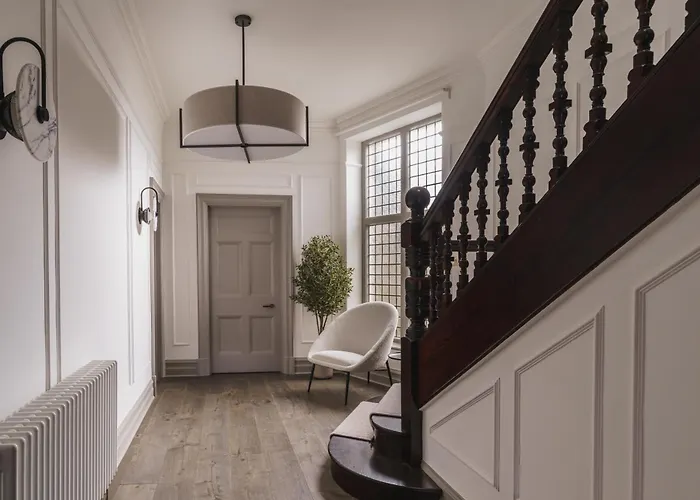 Beaumont Exquisite Lakeland House, Sleeps 10 ويندرمير