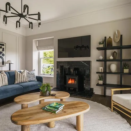 Beaumont Exquisite Lakeland House, Sleeps 10