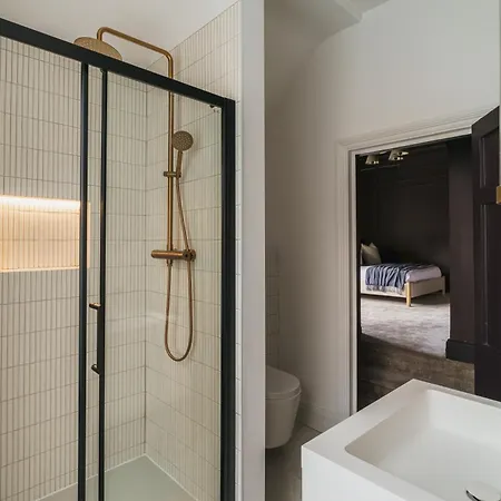 Vila Beaumont Exquisite Lakeland House, Sleeps 10